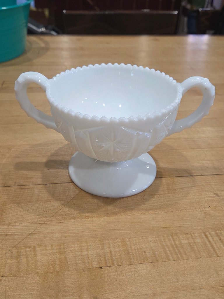 Vintage Le Smith White Milk Glass Star Of David Pedestal Open Sugar Bowl
